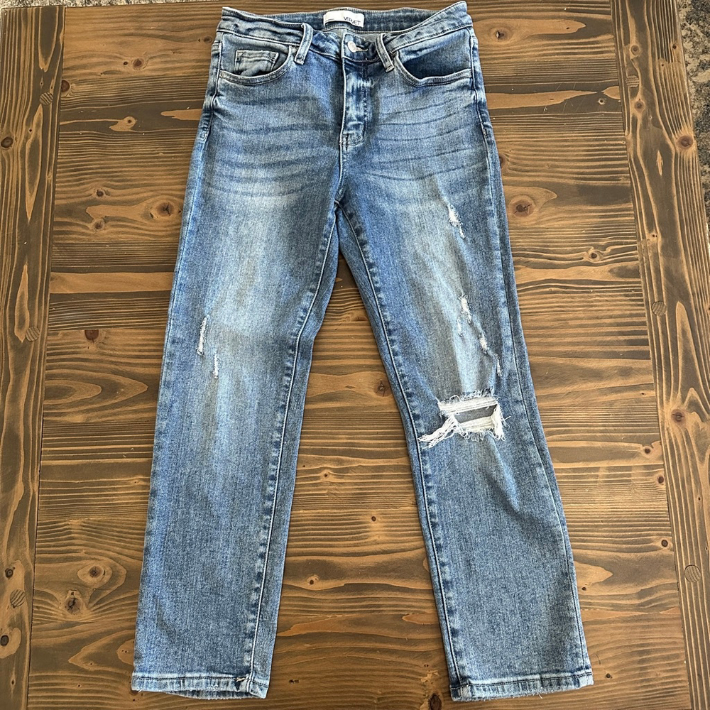 Women’s VERVET Blue Distressed Cropped Ankle Jeans Size 28